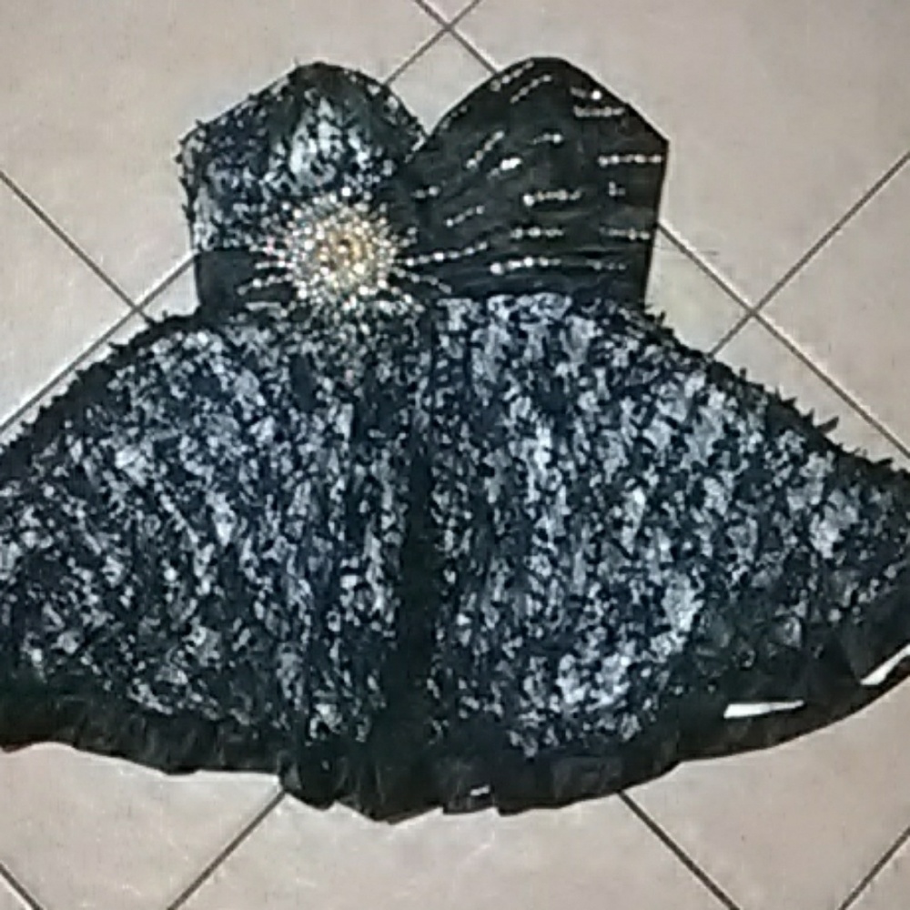 Short formal sparkling black dress